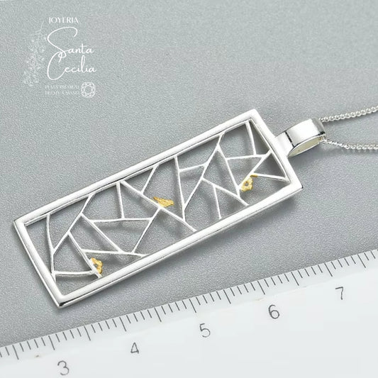 Dije Enredadera Eterna