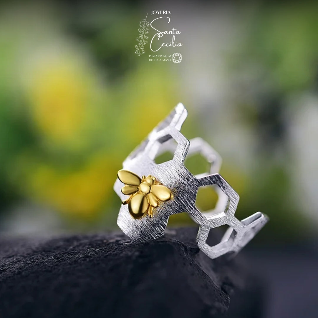 Anillo Panal Con abejita