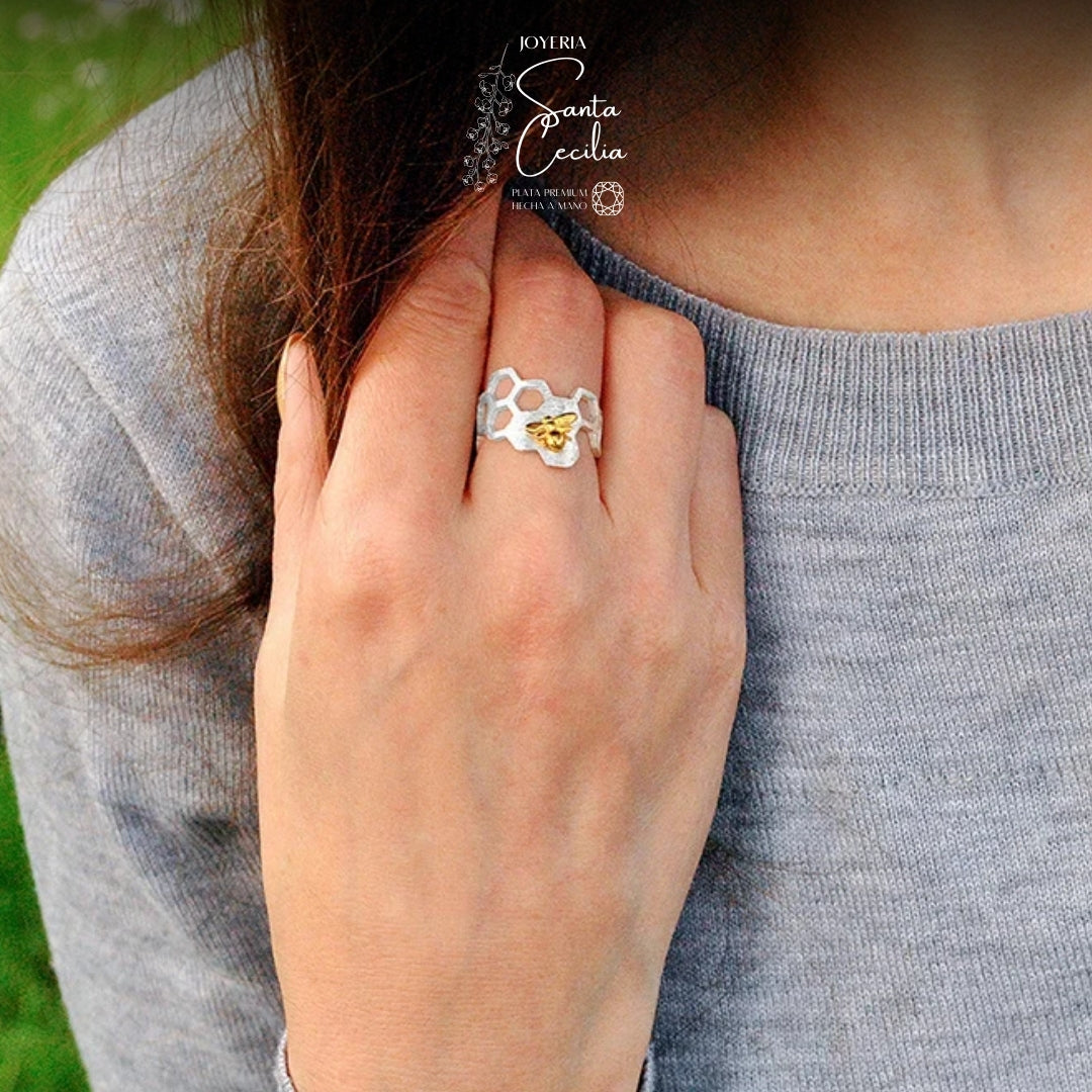 Anillo Panal Con abejita