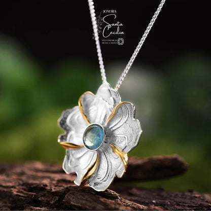 Dije Aura Floral gema  turmalina Azul Exclusiva